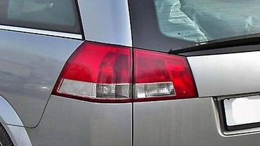 bagi prodaja: STOP SVETLA KARAVAN ZA OPEL VECTRA C OD 2002. DO 2008. GOD. | — 2