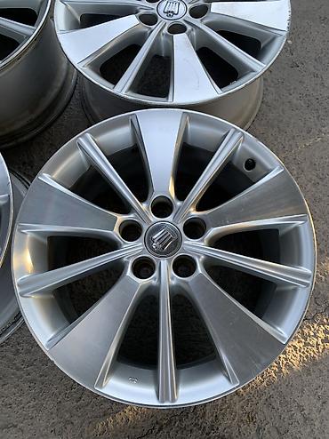 bmw 19: Литые Диски R 18 Toyota, Комплект, отверстий - 5, Б/у — 5