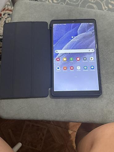 Планшеты: Планшет, Samsung, память 32 ГБ, 8" - 9", Wi-Fi, Б/у, Классический цвет - Черный — 1