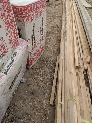 Строительные леса, стойки: 40 штук рейка по 6 метр
18 штук базальт
10 штук для пола