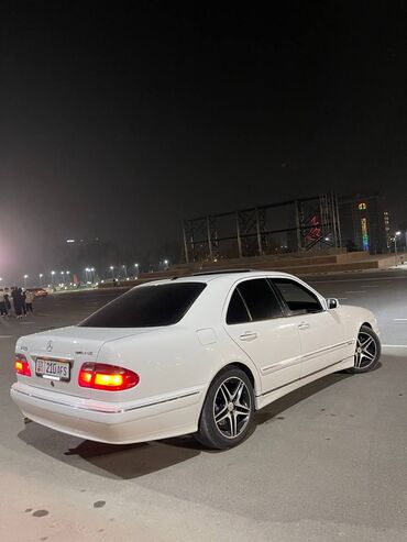 Mercedes-Benz: Mercedes-Benz E-Class: 2001 г., 4.3 л, Автомат, Бензиновая, Седан — 3