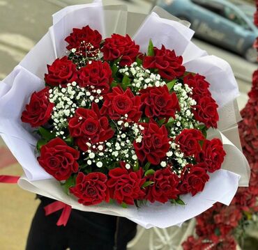 Buket güllər: Hər növ buketlərin hazırlanması mövcuddur Endirimlərdən faydalanmaq — 10