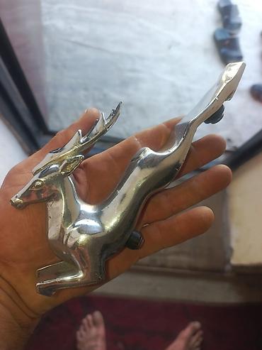 dekor aksesuarları: Klassik avtomobil üçün metal kapot (başlıq) fiquru – ceyran şəklində — 1