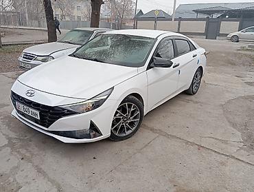 byd e6: Hyundai Avante: 2021 г., Бензин, Седан — 4