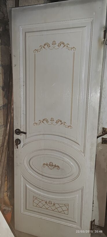 Otaq qapıları: Çərçivəsi yoxdu 6 ədəddir eni 80 smuzunu 2m -da lalafo.az — 7 Otaq qapıları: Çərçivəsi yoxdu 6 ədəddir eni 80 smuzunu 2m — 7