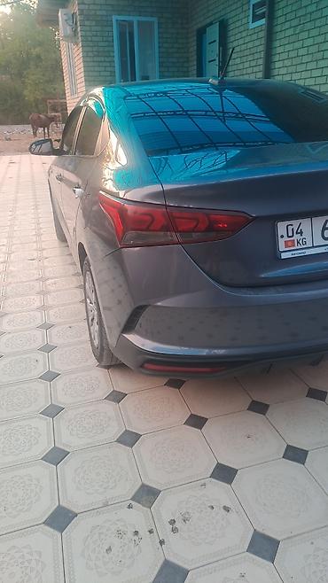 саната гибирит: Hyundai Solaris: 2021 г., 1.6 л, Автомат, Бензин, Седан — 4