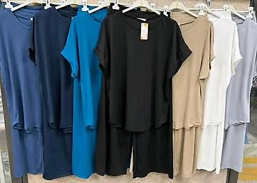 solid 2 0 heets: Komplet manica kratak rukav i sirkke pantalone – plus size. - — 3