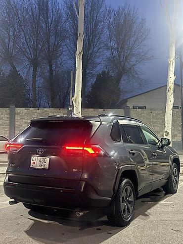 Toyota: Toyota RAV4: 2019 г., Автомат, Бензин, Кроссовер — 8