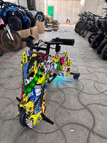 запчасти для электросамоката: ✅ Мощность: 350W ✅ Аккумулятор: 36V / 4.4Ah ✅ 3 скорости ✅ Светомузыка