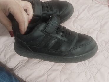 skafanderi za djecu: Adidas, Size - 32