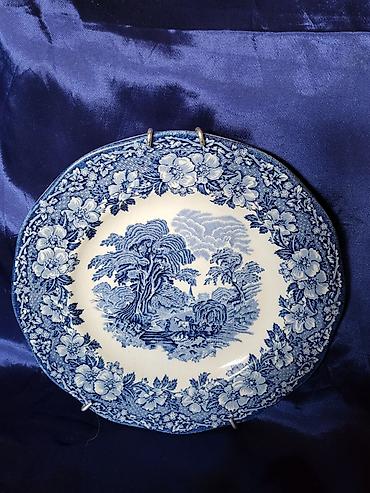 Ostali antikviteti: Engleski tanjir za na zid Wedgwood iz 70ih. Engleski tanjir za na — 8