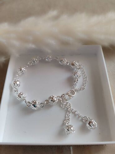 Bracelets: Adjustable bracelet, Material: Silver