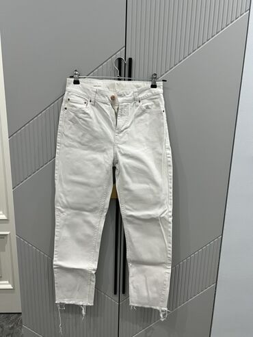 Другая мужская одежда: Brend: Bershka - Kəsim: düz/konik (slim straight), balaq ucları xam