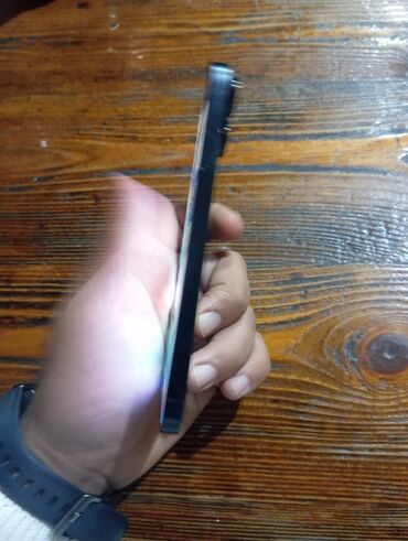 Apple iPhone: IPhone 14, 128 GB — 5