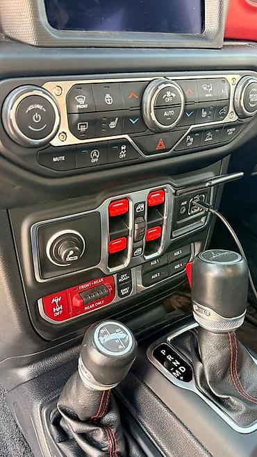 avalon 2017: Jeep Gladiator: 2020 г., 3.6 л, Автомат, Бензин, Пикап — 8