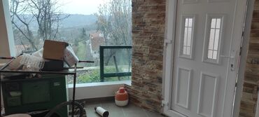 Kuće na prodaju: 54 kv. m, 4 sobe — 6