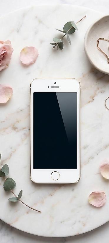 куплю iphone 5: IPhone 5s, Б/у, 16 ГБ, Золотой — 2