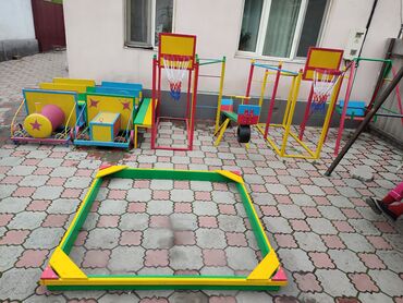 Другие товары для детей: Комплект стол и стулья Школьный, Новый
