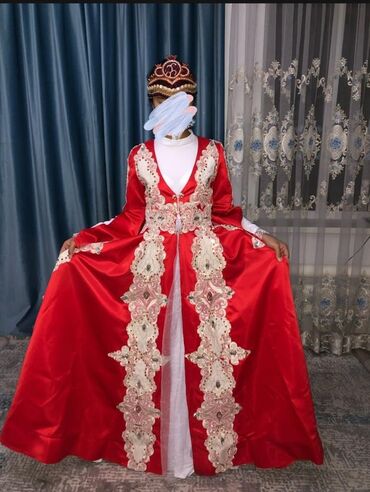 кыргызская национальная одежда: Повседневное платье