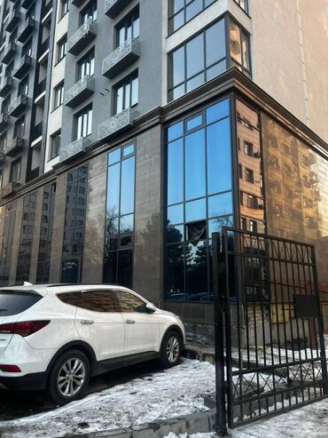 Долгосрочная аренда квартир: Сдаю Офис, 300 м², В жилом комплексе, 1 линия