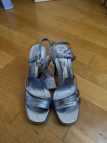 Basanoşka və səndəllər: Zara, Ölçü: 36, rəng - Gümüşü, Yeni — 2