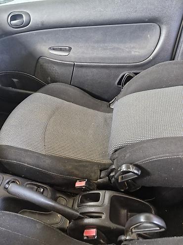 auto kamera 3 u 1: Peugeot 206, hečbek, srebrna boja. Karoserija i spoljašnost: - 5 — 7