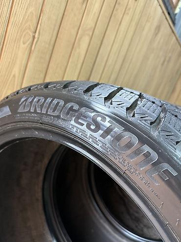 Шины: Шины 315 / 35 / R 20, Зима, Б/у, Комплект, Внедорожные (АТ/МТ), Япония, Bridgestone — 3