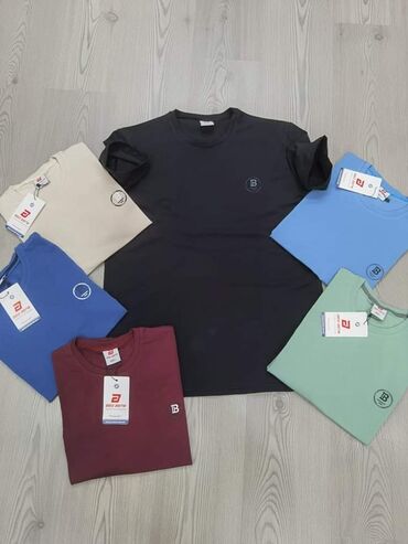 Majice: Cena 1800 dinara 
M L XL XXL 3XL 
Pamuk — 2