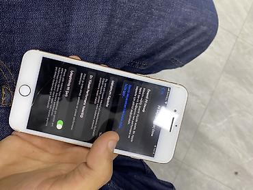 telefon smartfon: IPhone 8 Plus, Qızılı, Barmaq izi — 4