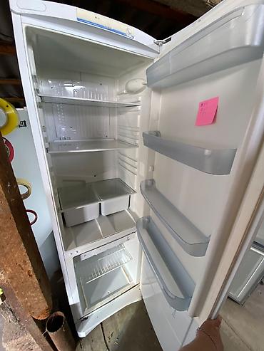 nofrost: Холодильник Indesit, белый, двухкамерный с нижней морозильной камерой — 2