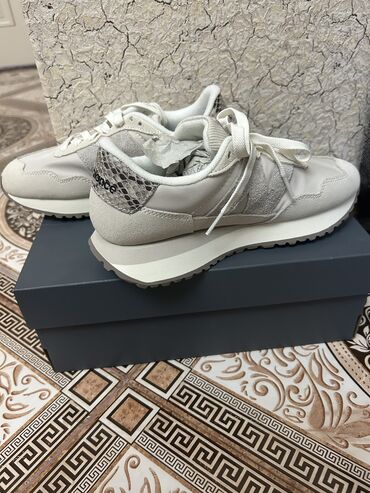 Krossovka ve ketlər: New Balance, Ölçü: 37, rəng - Bej, Yeni lalafo.az -da Krossovka ve ketlər: New Balance, Ölçü: 37, rəng - Bej, Yeni
