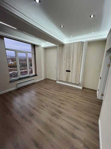 продаю 2х ком кв бишкеке без ремонта токтогул ткрусбекова: 2 бөлмө, 68 кв. м, Элитка, 6 кабат, Дизайнердик ремонт