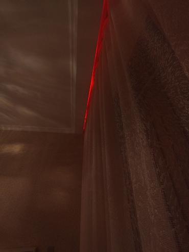 Lent lampalar: Ev yenidir. Ev 1 zal, 3 otaq,1 mətbəx və dəhlizdən ibarətdir. Hamam və — 9