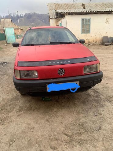 пасса: Volkswagen Passat: 1990 г., 1.8 л, Механика, Бензин, Универсал
