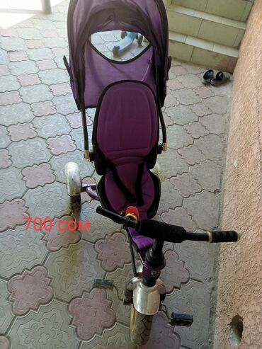 велосипед тренажер: Коляска, цвет - Фиолетовый, Б/у