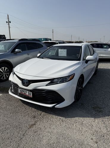 стекло срв: Toyota Camry: 2019 г., 2.5 л, Автомат, Гибрид, Седан