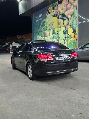 фольксваген поло 1: Chevrolet Cruze: 1.4 l | 2011 il 264146 km Sedan