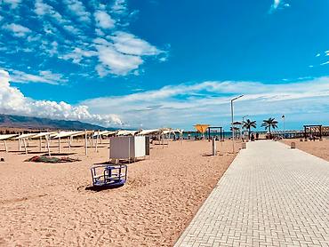 Иссык-Куль 2026: Коттедж, Коттедж в ЦО Palm Beach (Палм Бич) ЦО Palm Beach, Чок-Тал, Детская площадка, Парковка, стоянка, Охраняемая территория — 26