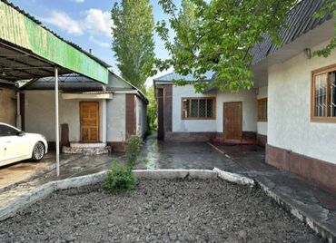 продаю дом село комсомольский: Үй, 110 кв. м, 5 бөлмө, Менчик ээси, Эски ремонт