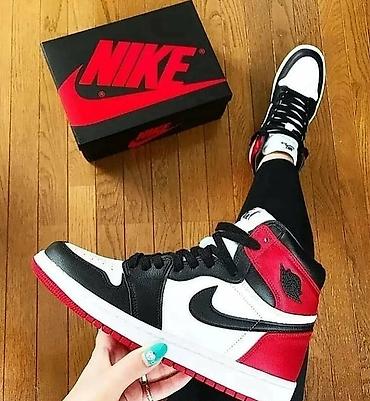 pare 5: Jordan patike
36-46
Cena 3400 din — 5