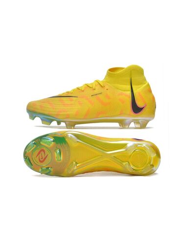 фудболный бутс: Бутсы Nike Phantom luna жёлтый 
размер 42