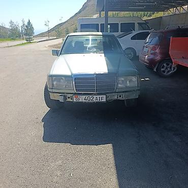 мерседес т 1: Mercedes-Benz W124: 1986 г., Седан — 1