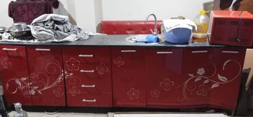 Кухонные наборы: Кухонный гарнитура верхний шкаф тоже есть