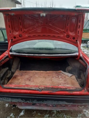 Audi: Audi 100: 1989 г., Механика, Бензин, Седан — 9