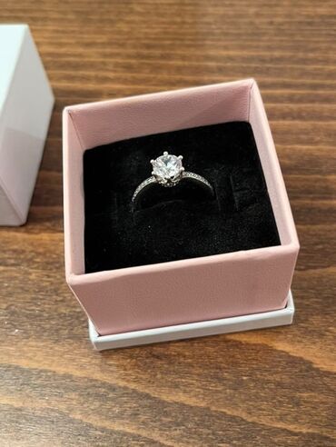 nakit vrsac: Engagement ring, Pandora, Material: Cubic zirconia at lalafo.rs nakit vrsac: Engagement ring, Pandora, Material: Cubic zirconia