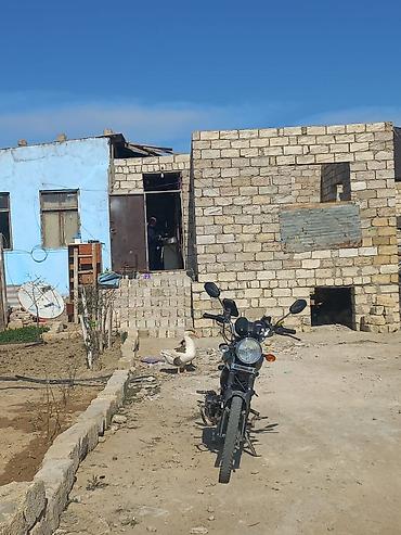 badamdar heyet evleri satilir: 5 otaqlı, 140 kv. m, Təmirsiz — 1