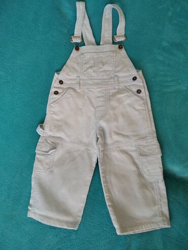 Kompleti: Kompletic pantalone na tregere od sitnog somota I 2 majice dugih — 4