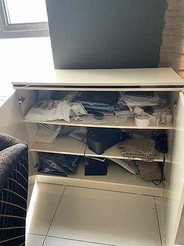 Ofis dolabları: İki qapılı ofis dolabı - Rəng: krem/ivori, parlaq səth - Material — 2