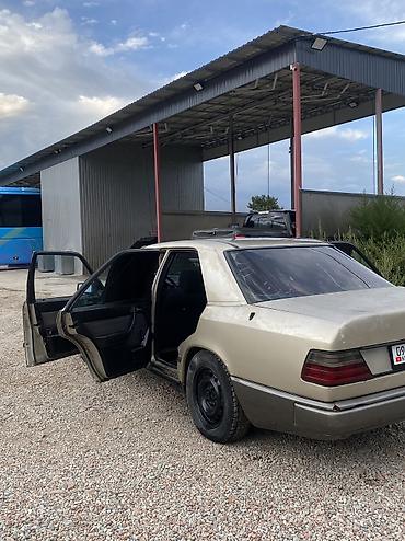 купить мерс с: Mercedes-Benz W124: 1987 г., 2.3 л, Механика, Бензин, Седан — 6