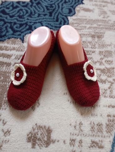 Kolqotkalar, corablar: Toxunma corab satılır isteyen yaza bilər — 11